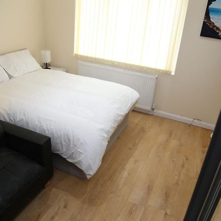 A A Guest Rooms Thamesmead Erith Dış mekan fotoğraf