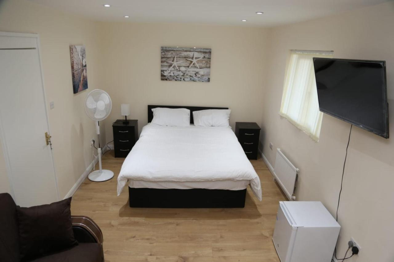 A A Guest Rooms Thamesmead Erith Dış mekan fotoğraf