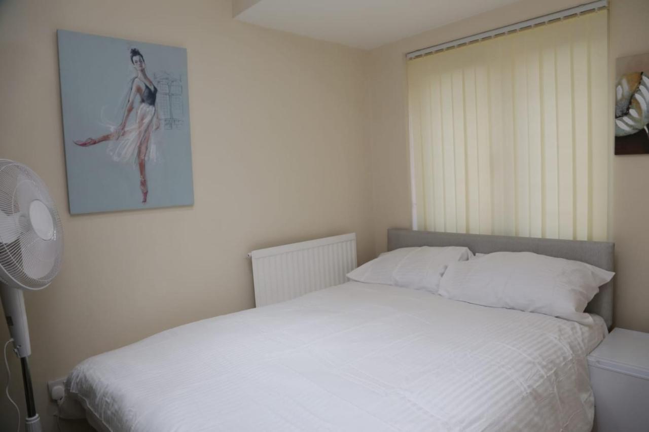 A A Guest Rooms Thamesmead Erith Dış mekan fotoğraf