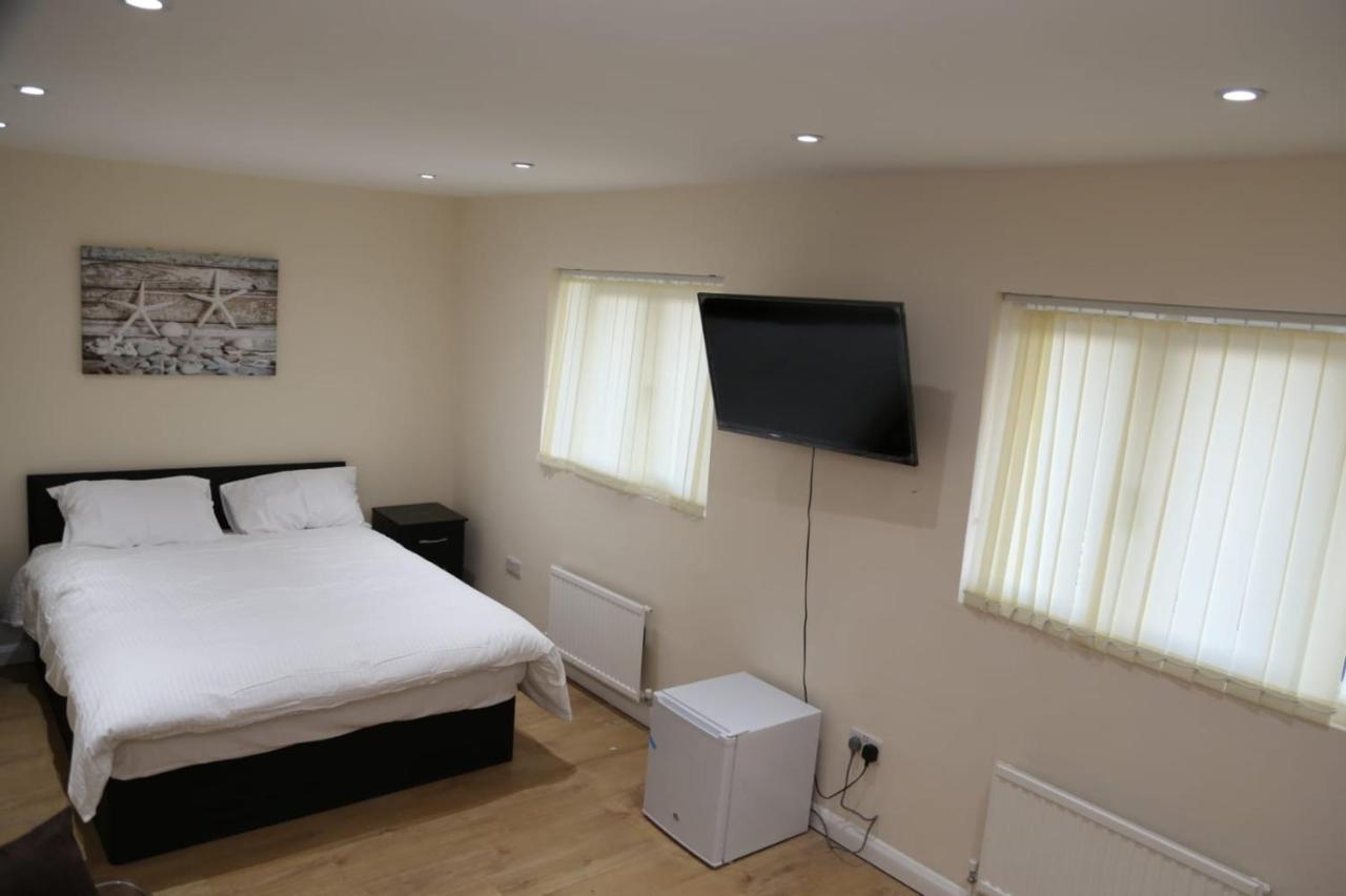 A A Guest Rooms Thamesmead Erith Dış mekan fotoğraf