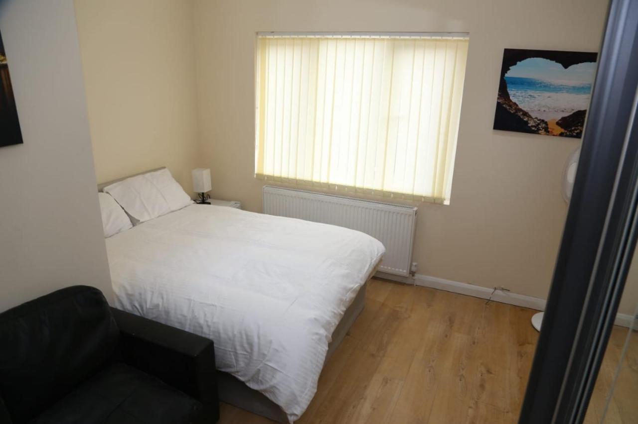 A A Guest Rooms Thamesmead Erith Dış mekan fotoğraf