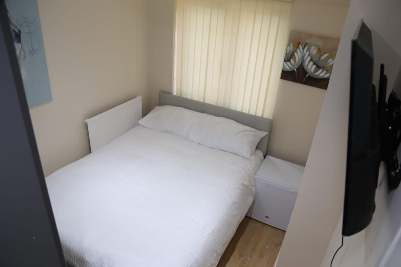 A A Guest Rooms Thamesmead Erith Dış mekan fotoğraf